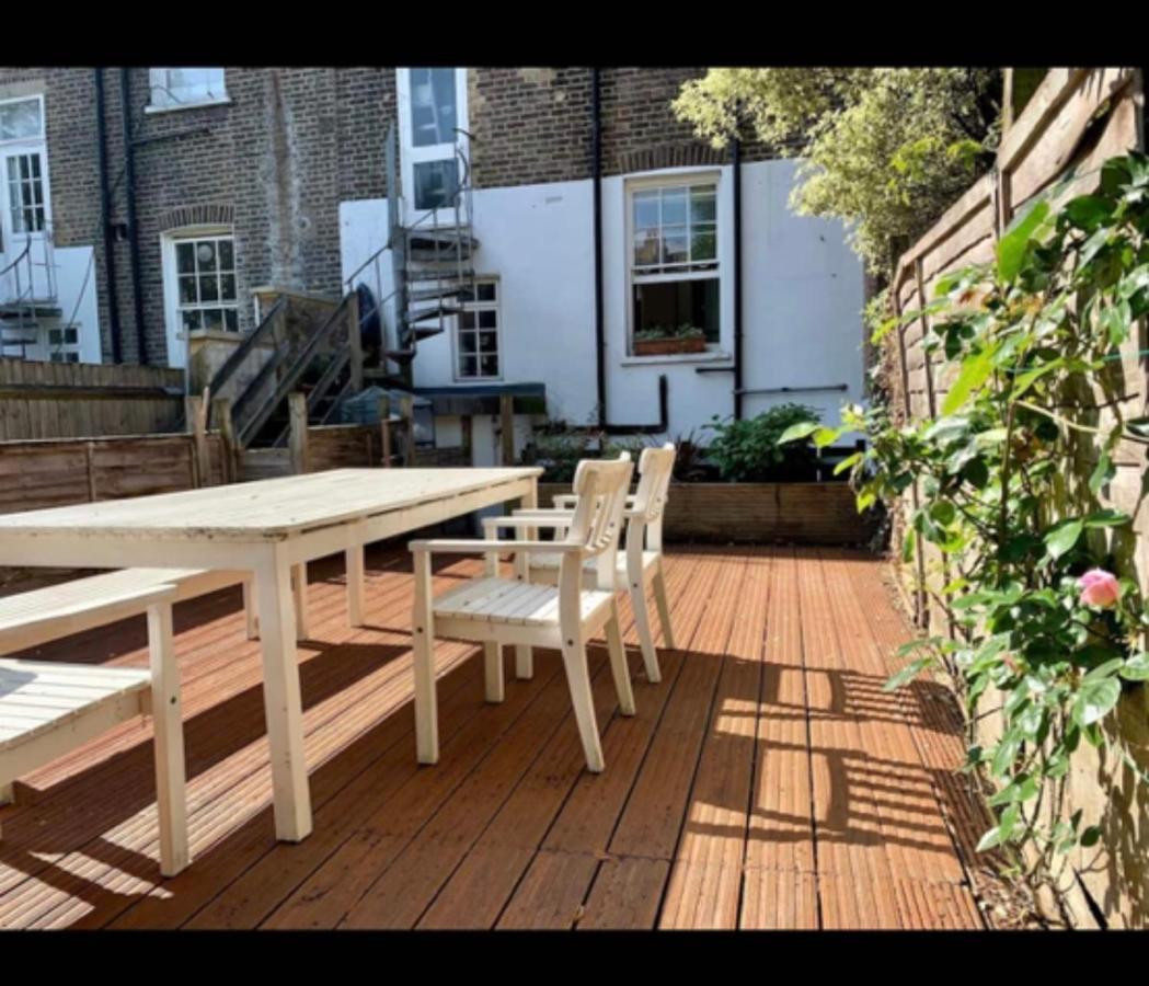 Fab Location 2 Bed Garden Flat Camden * Лондон
